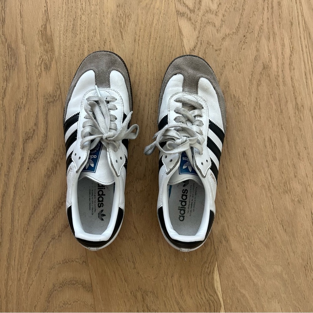 Adidas women’s samba